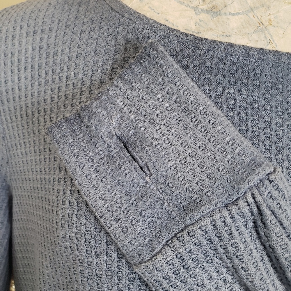 Thermal lacey top - Picture 3 of 3